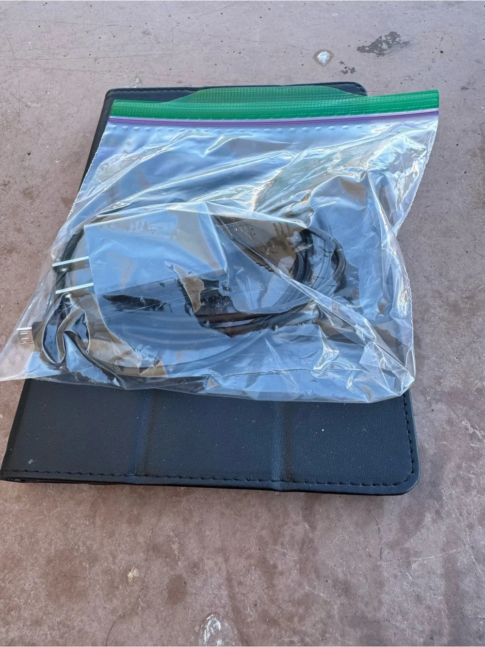 Universal Black Tablet Smart Cover with Tri-Fold Stand
